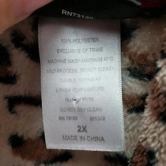 Vintage Frederick's of Hollywood Animal Print Robe w/Red Piping - Picture 4 of 6